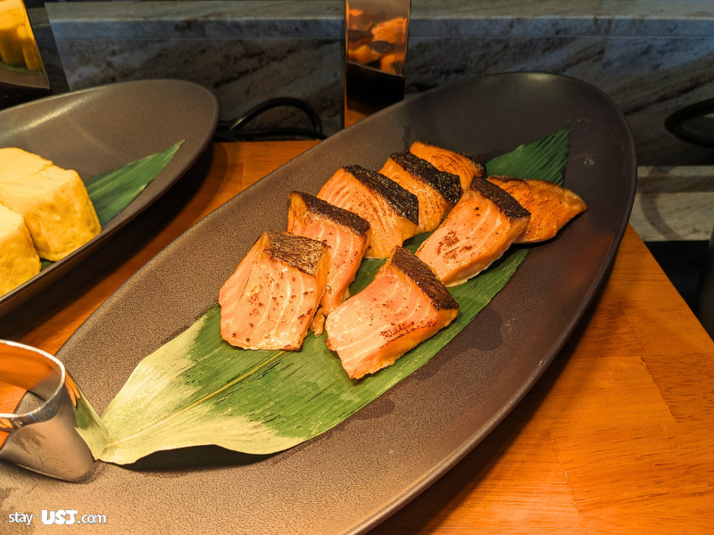 センタラグランドホテル大阪のクラブラウンジ朝食・焼き魚